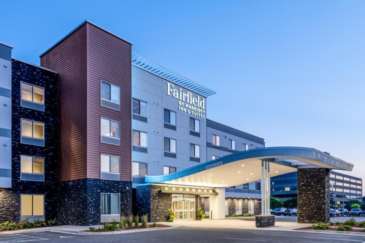 Fairfield Inn & Suites Minneapolis North Brooklyn Center Extérieur photo